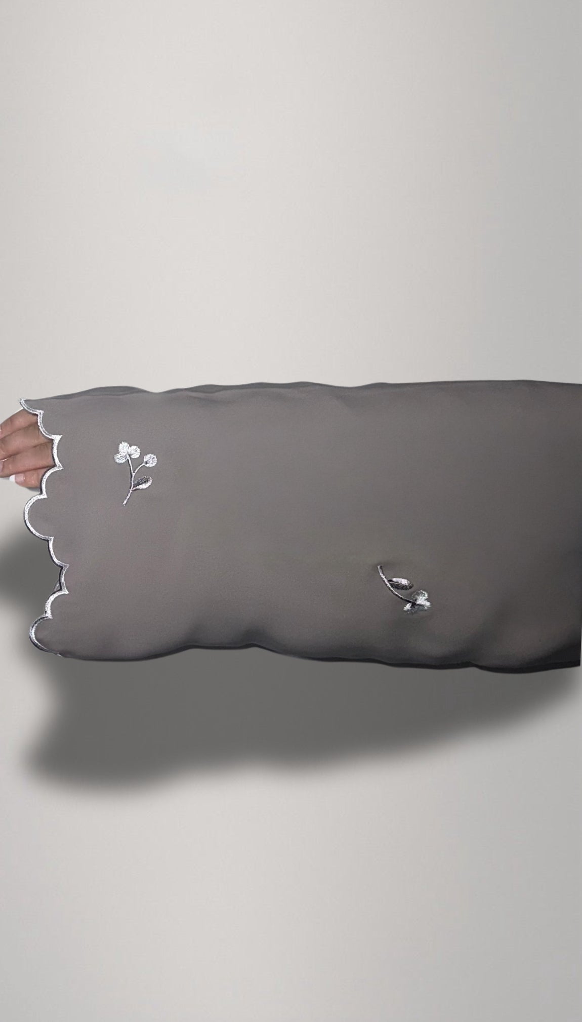 Inaya Bloom (dusty mauve)