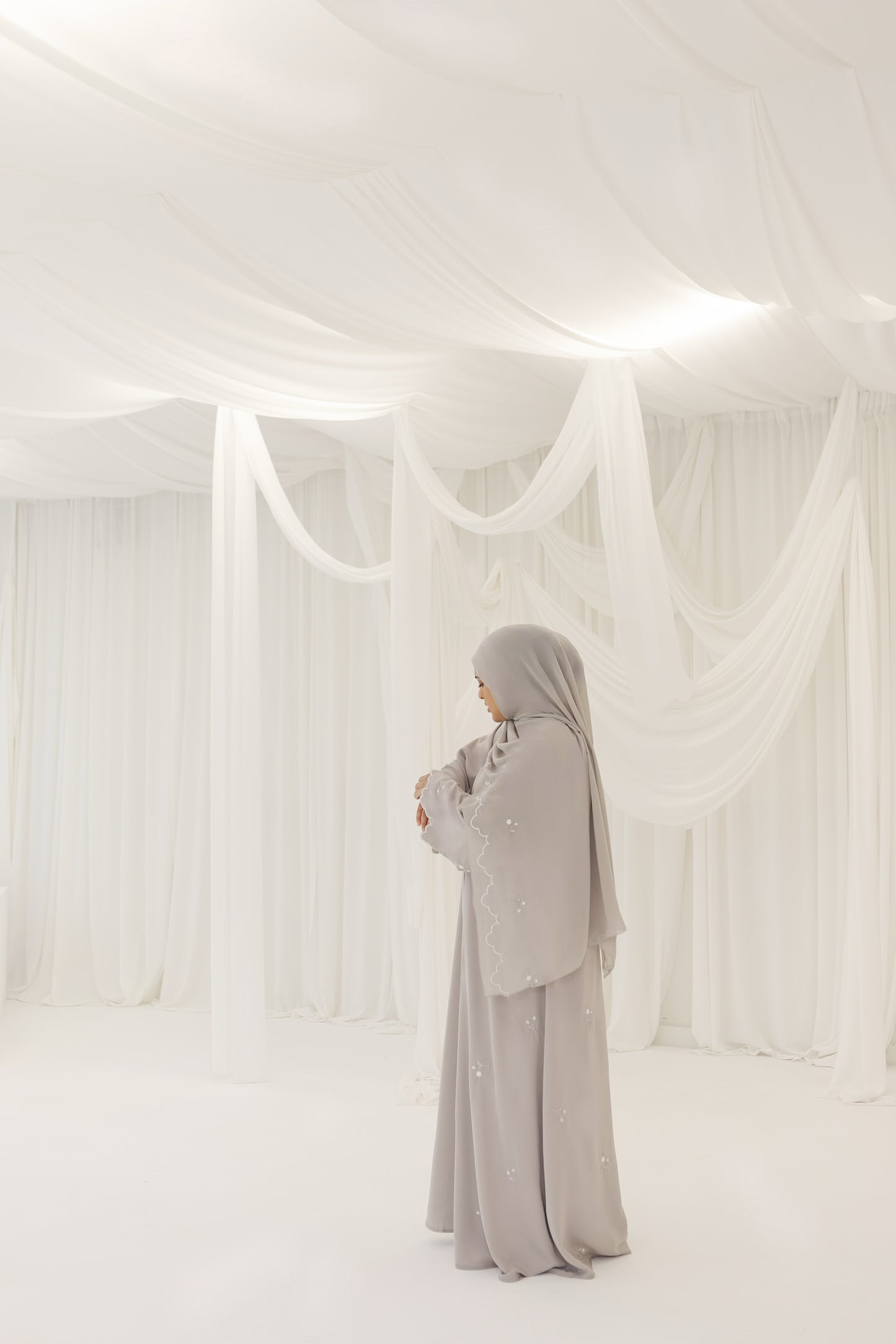 Inès Bloom (Stone Grey)