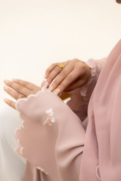 Amira Bloom (Pink)